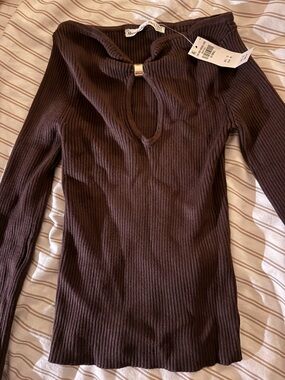 Abercrombie and Fit h Ribbed Knit Long Sleeve Top
